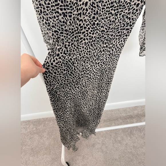 Vintage 100% Silk ICE Dress Black/White Animal Print SIZE 10 Beaded Y2K - Picture 8 of 16